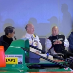 73OISOtalk _show002.jpg